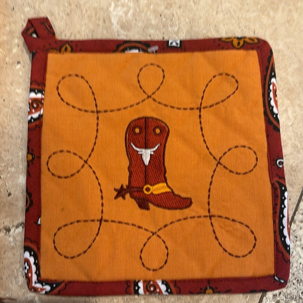 Kay Dee Austin cowboy boot dish towel and potholder. - Picture 2 of 7